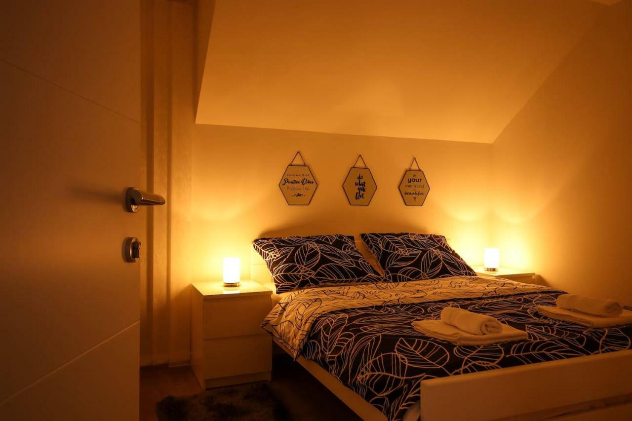 Apartman F&F Otocac Bagian luar foto